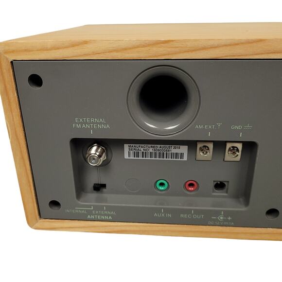 Sangean WR-2 AM/FM-RBDS Digital Tuning Radio Walnut Wood Tested Works - Picture 11 of 14